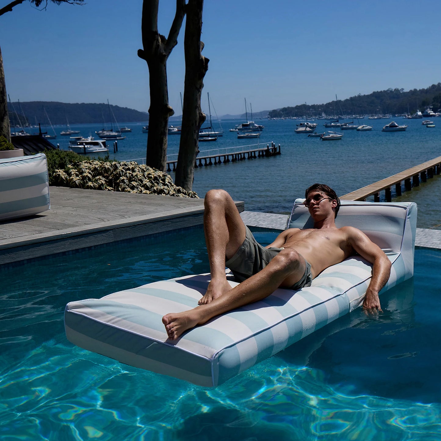 LUXE LIE-ON LOUNGER LAZY DAYS STRIPE
