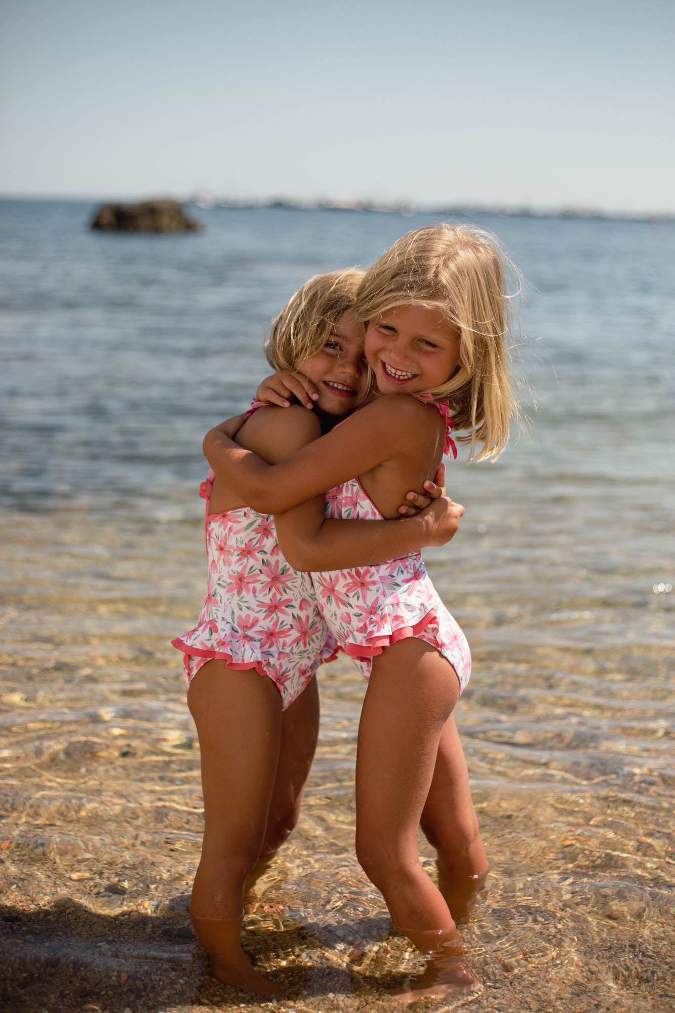 PINKY GIRL'S SWIMSUIT