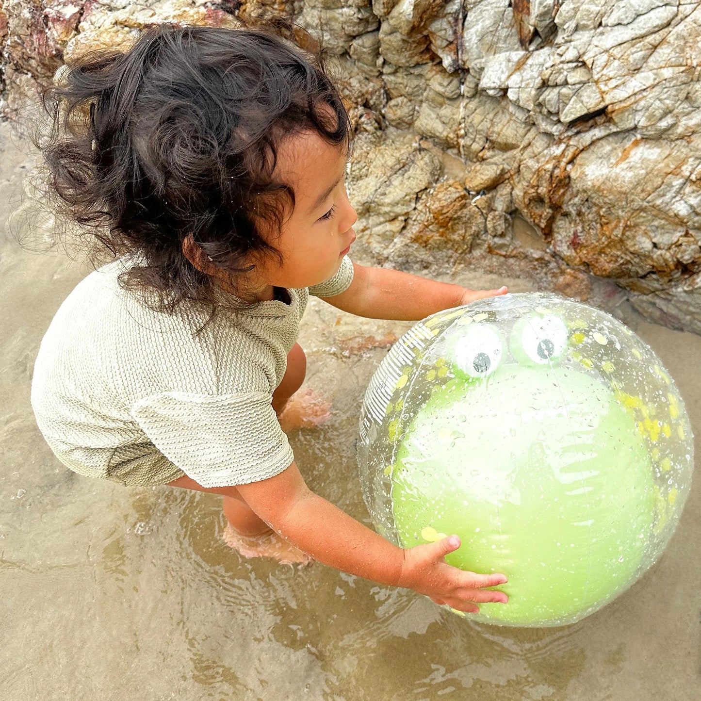 3D INFLATABLE BEACH BALL COOKIE THE CROC