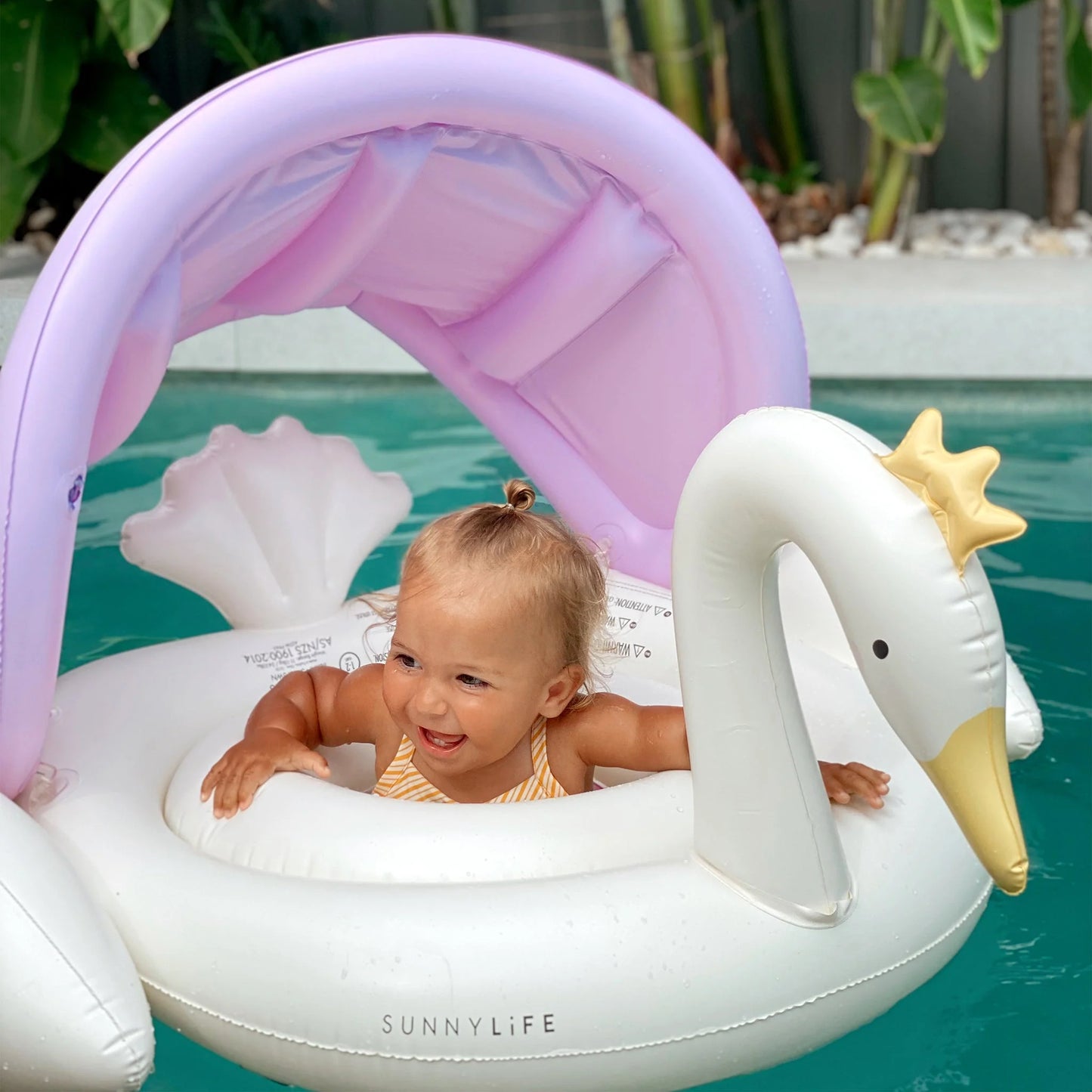 BABY FLOAT PRINCESS SWAN