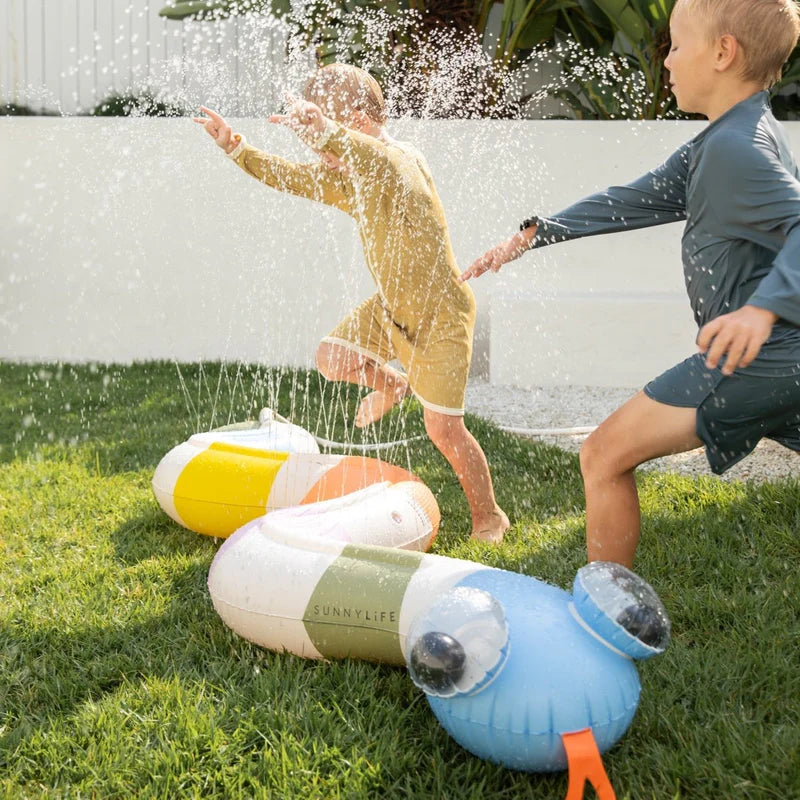 INFLATABLE SPRINKLER INTO THE WILD