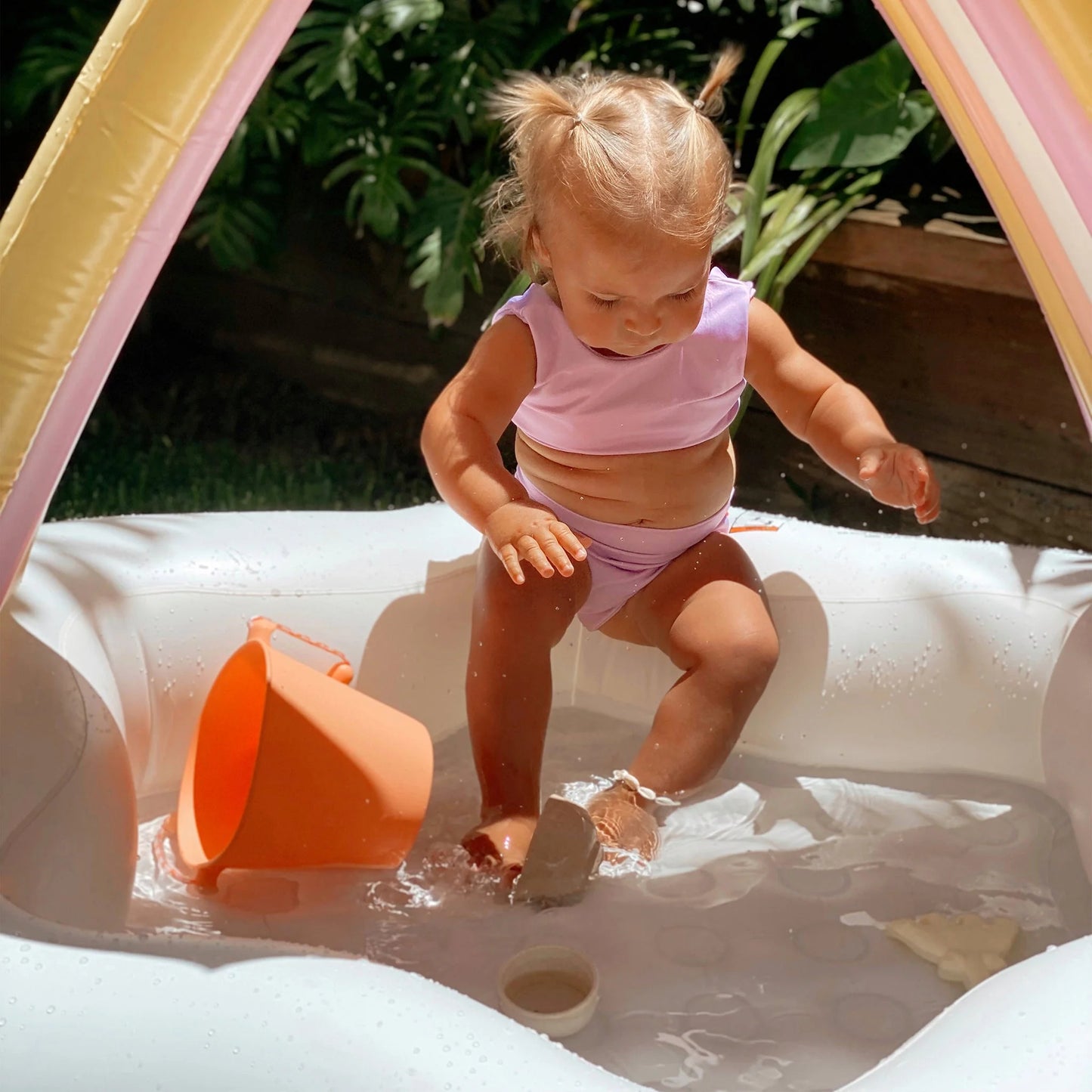 INFLATABLE POOL PRINCESS SWAN